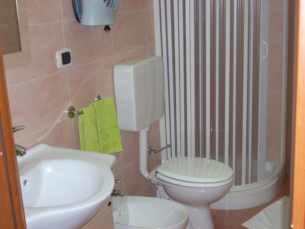 Eurelios Bed and Breakfast Adrano Δωμάτιο φωτογραφία