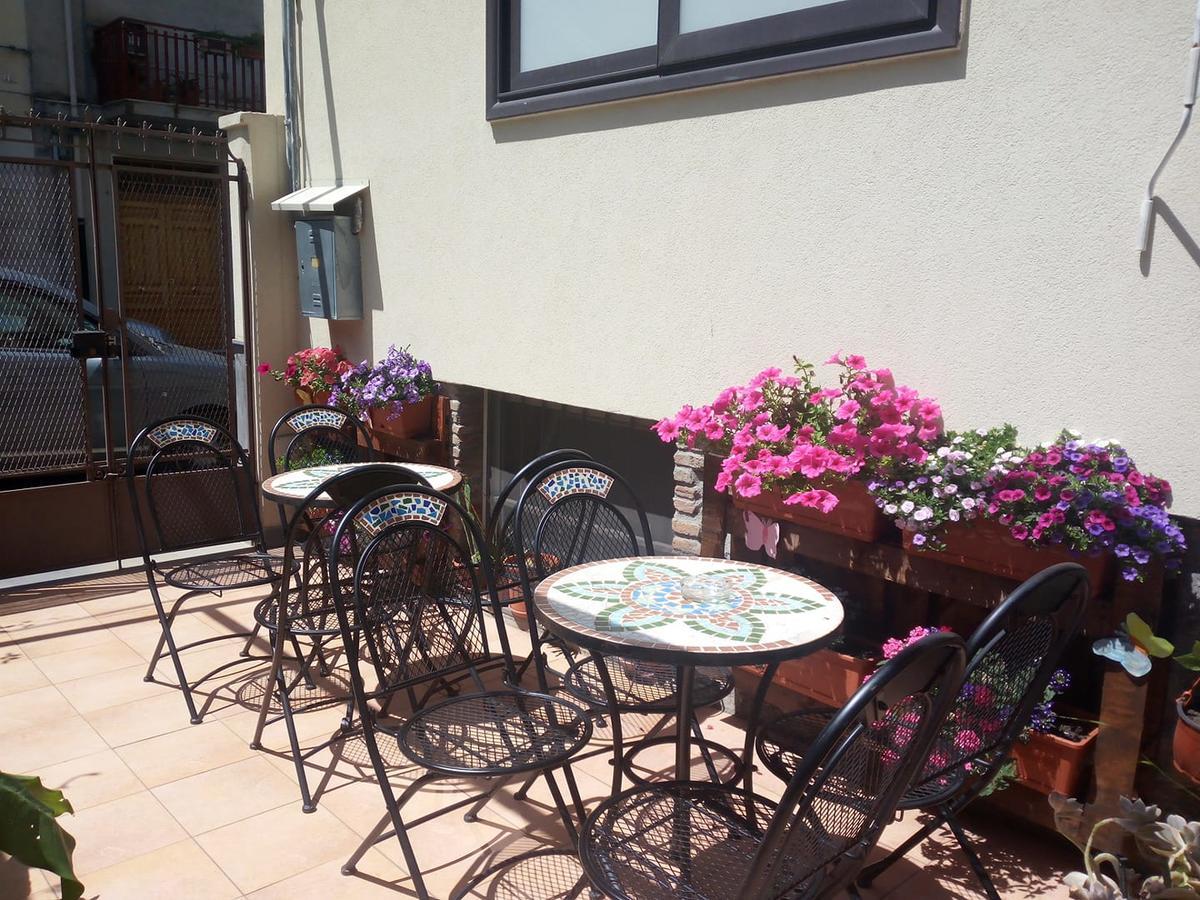 Eurelios Bed and Breakfast Adrano Εξωτερικό φωτογραφία